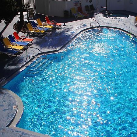 Ramada By Wyndham Kissimmee Downtown Hotel Bagian luar foto