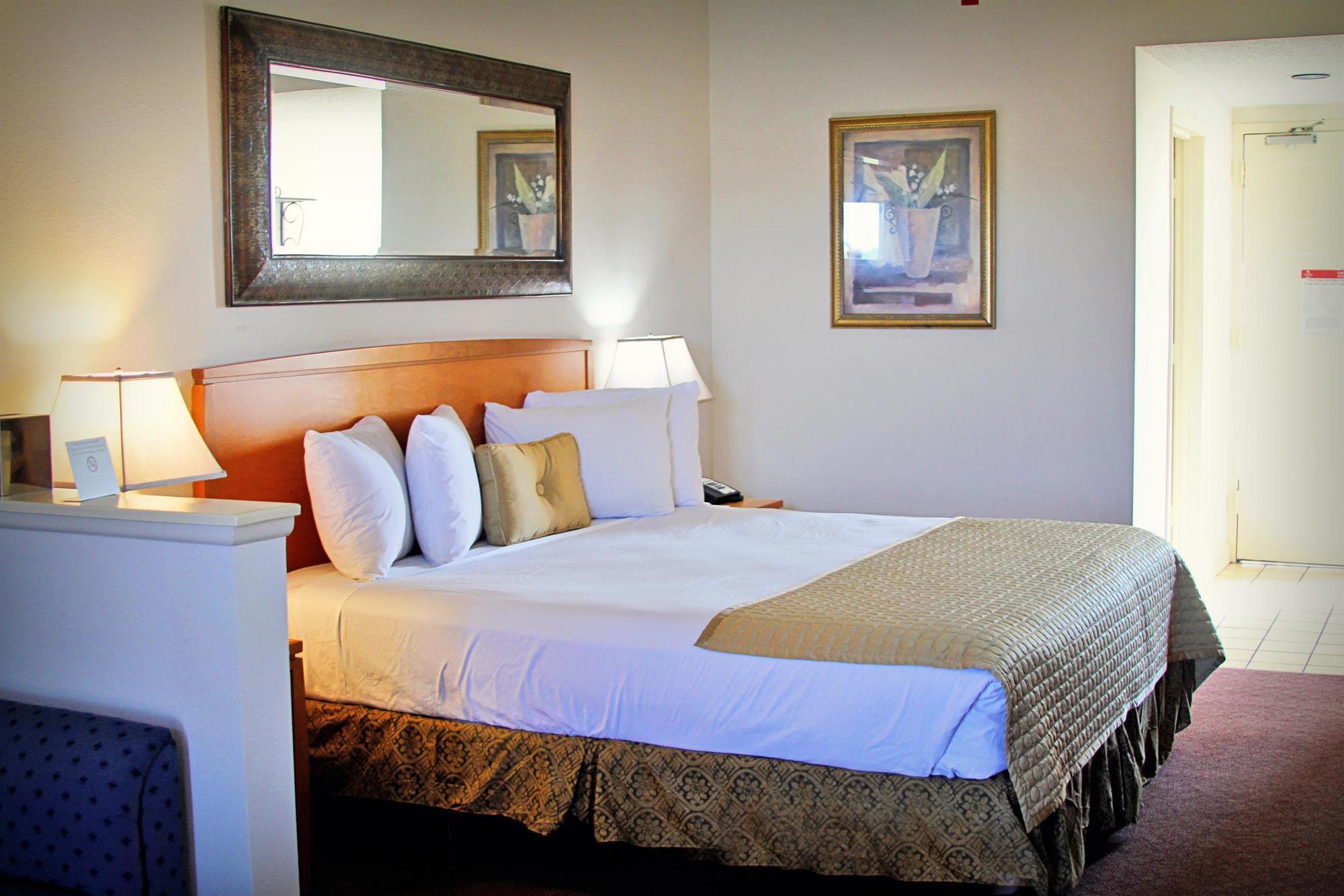 Ramada By Wyndham Kissimmee Downtown Hotel Bagian luar foto