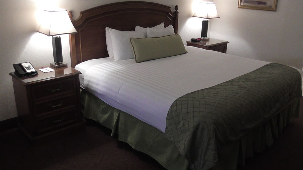 Ramada By Wyndham Kissimmee Downtown Hotel Bagian luar foto
