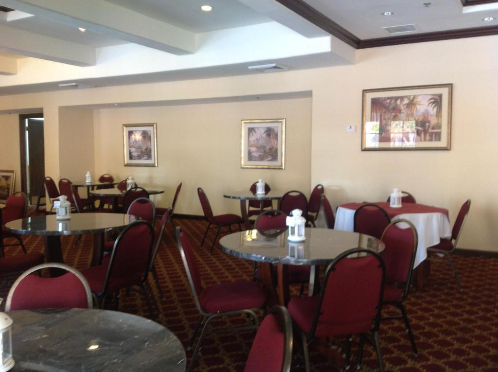 Ramada By Wyndham Kissimmee Downtown Hotel Bagian luar foto