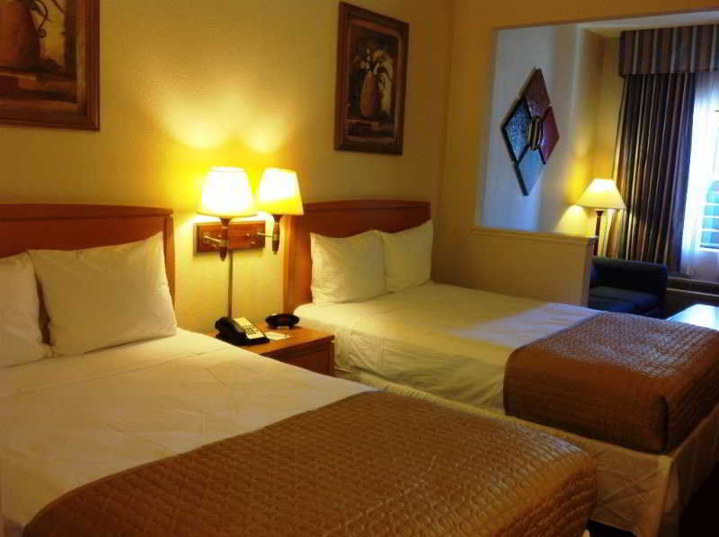 Ramada By Wyndham Kissimmee Downtown Hotel Bagian luar foto