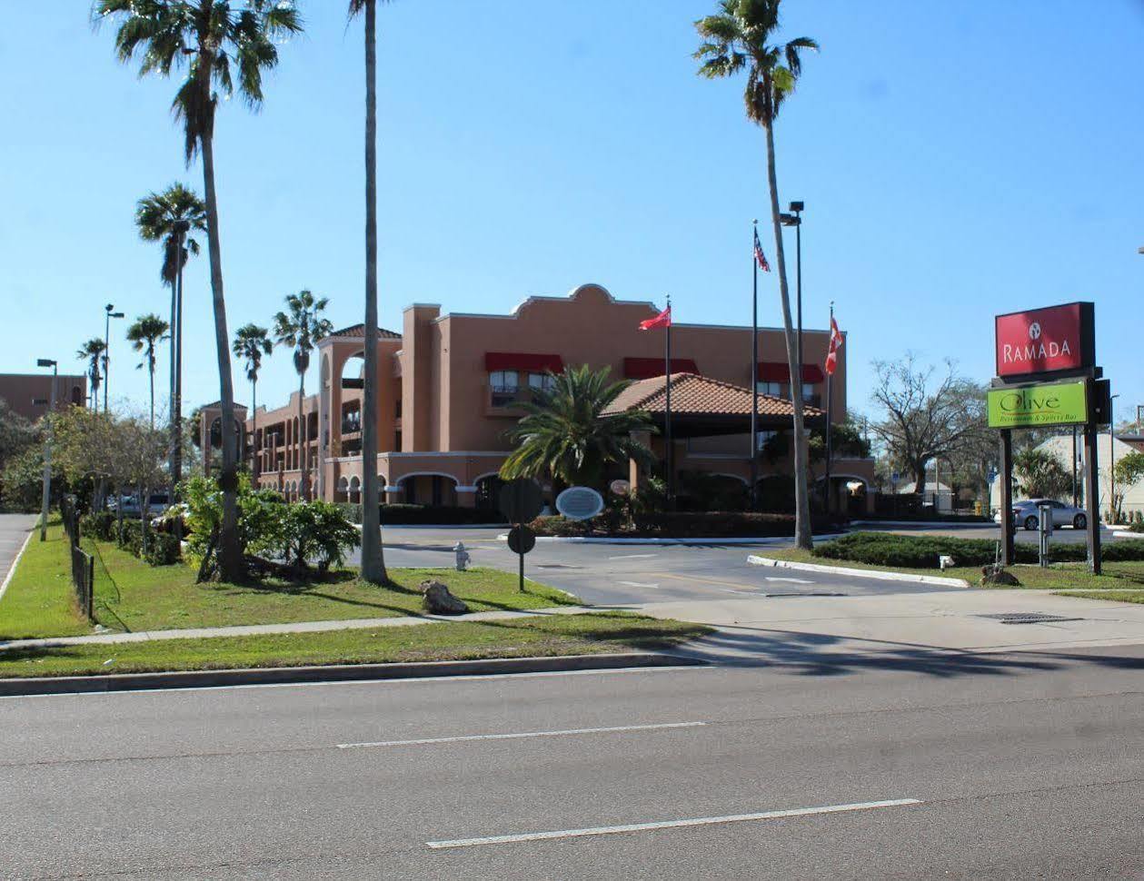 Ramada By Wyndham Kissimmee Downtown Hotel Bagian luar foto