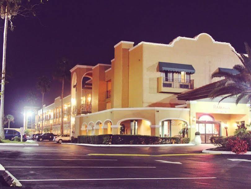 Ramada By Wyndham Kissimmee Downtown Hotel Bagian luar foto